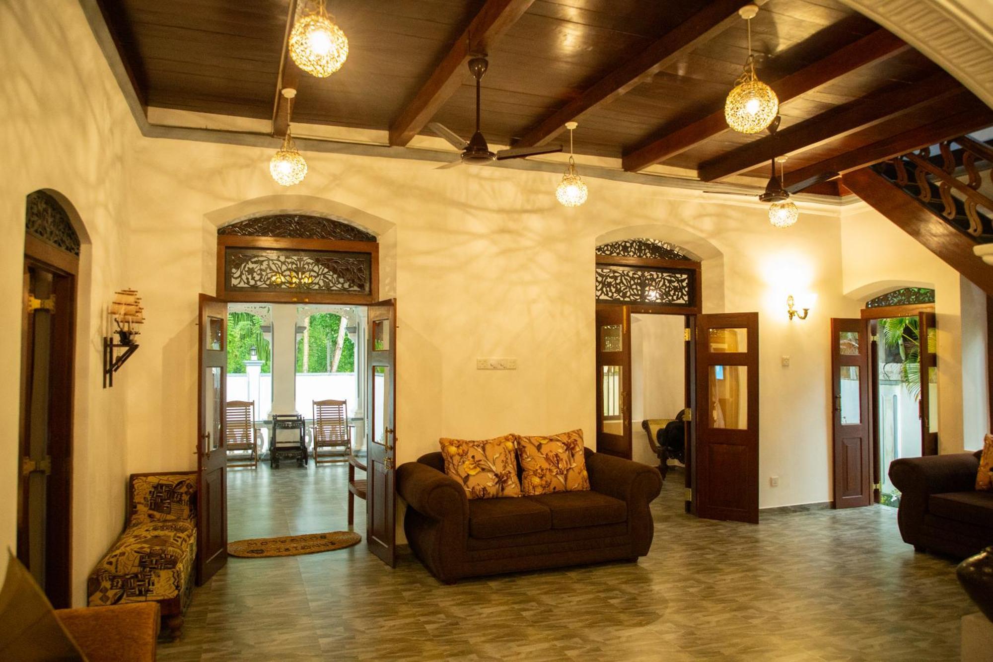 Ranagiri Relaxing Bungalow Bentota Exterior photo