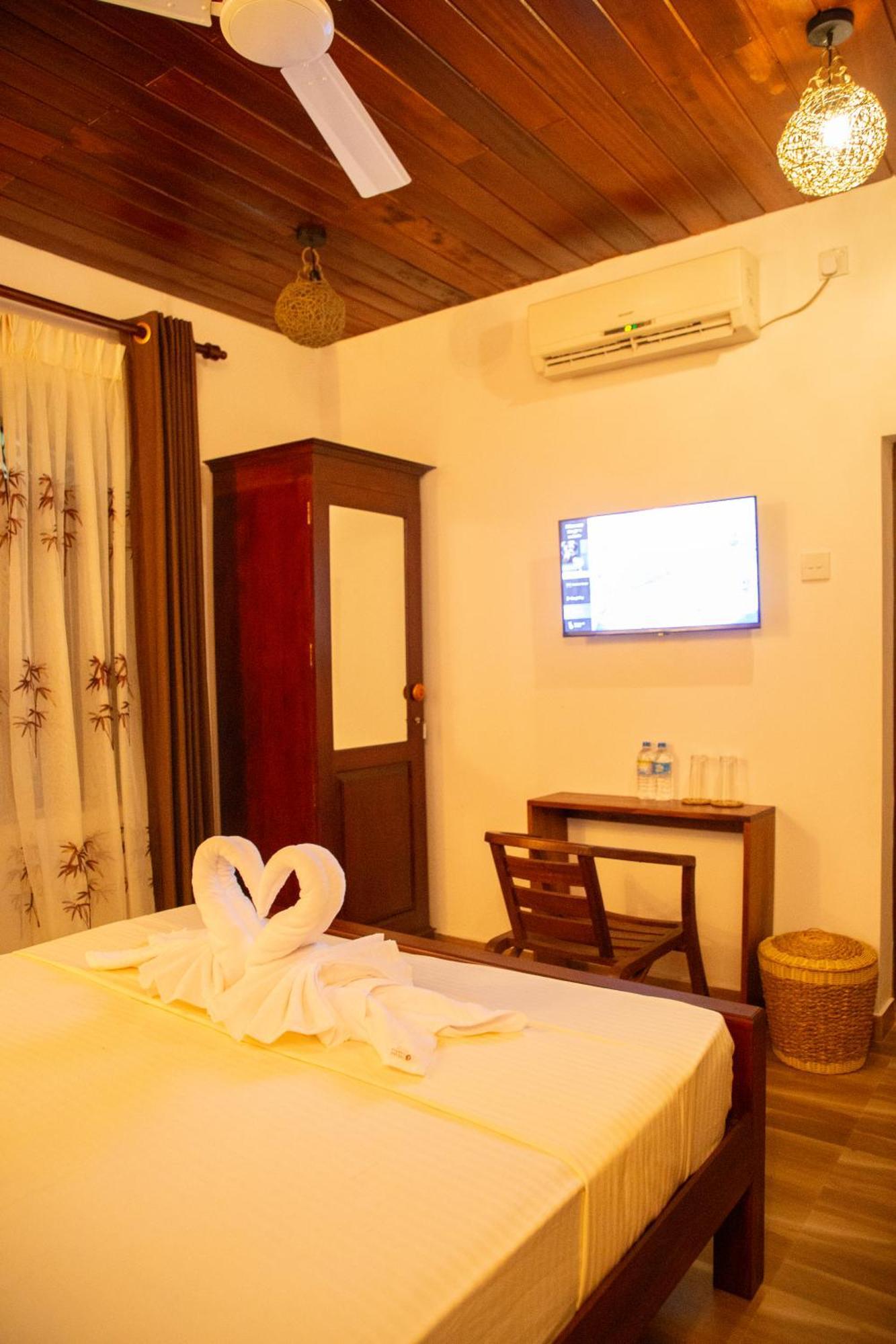 Ranagiri Relaxing Bungalow Bentota Exterior photo
